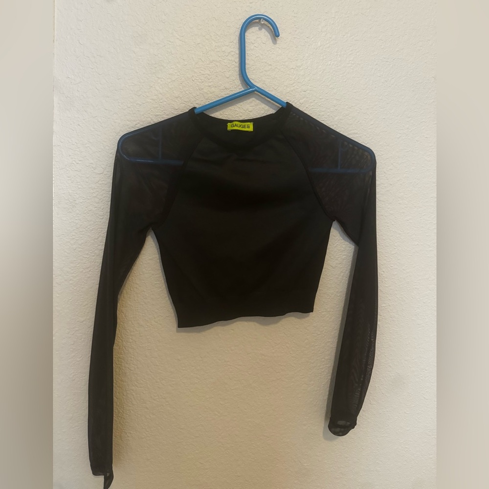 Gauge81 Black Mesh Long Sleeve Crop Top
